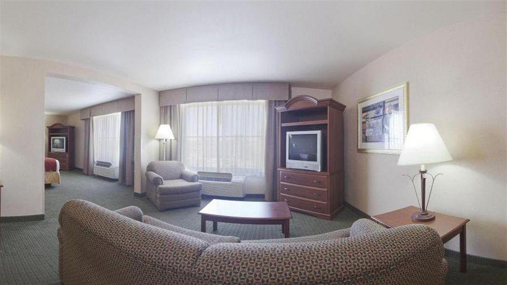 Holiday Inn Express Hotel & Suites Gillette By Ihg Buitenkant foto