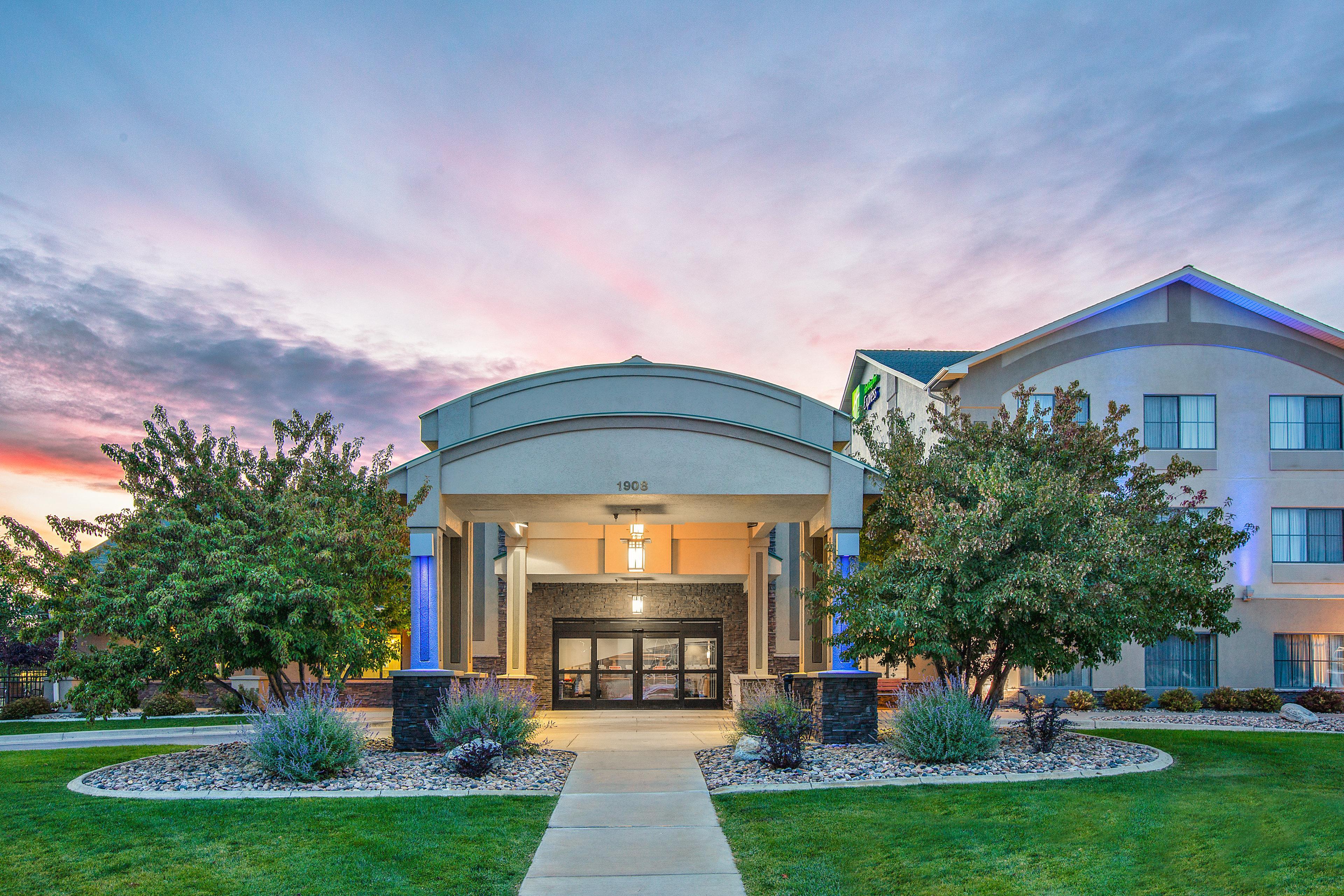 Holiday Inn Express Hotel & Suites Gillette By Ihg Buitenkant foto