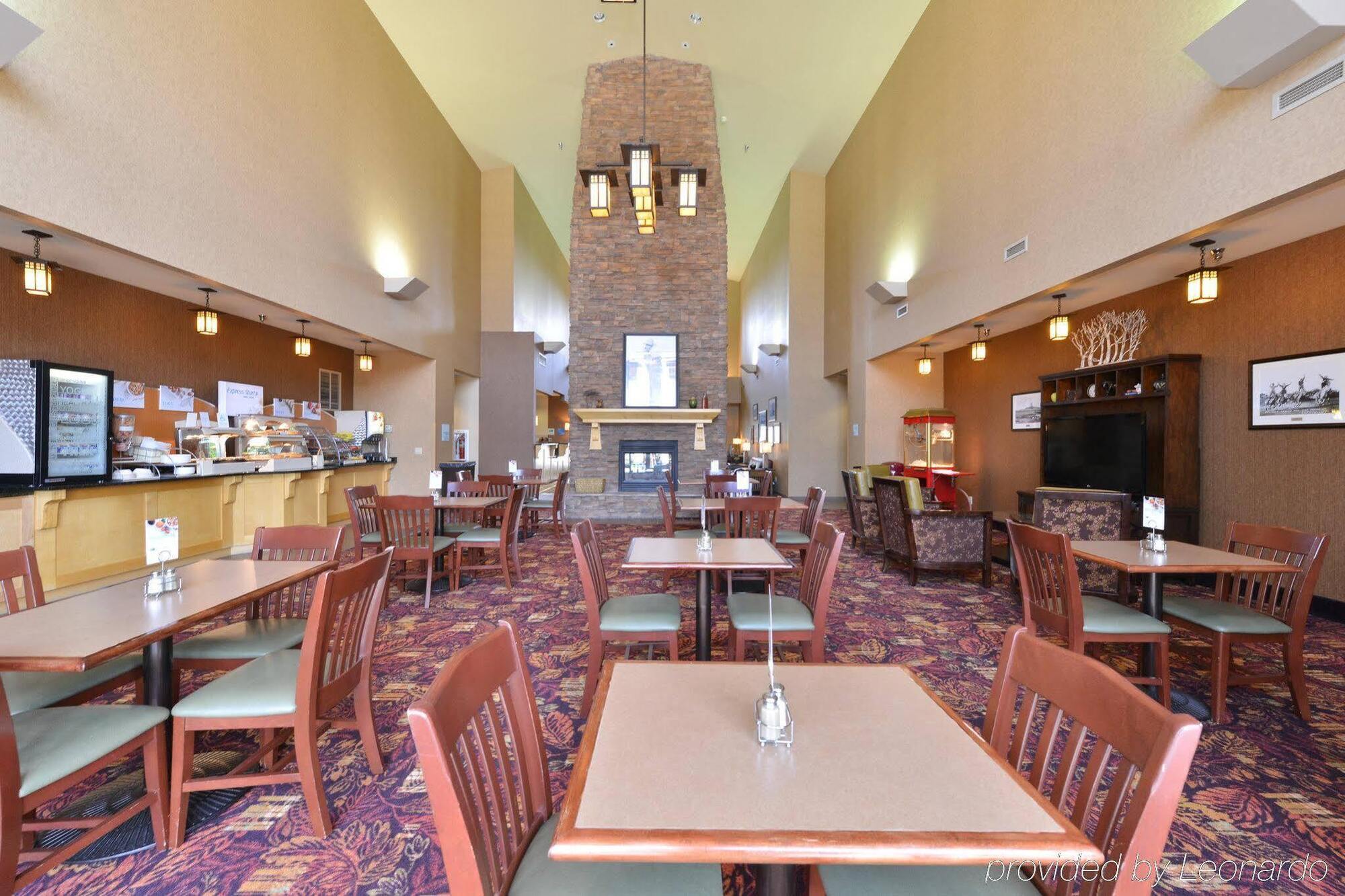 Holiday Inn Express Hotel & Suites Gillette By Ihg Buitenkant foto