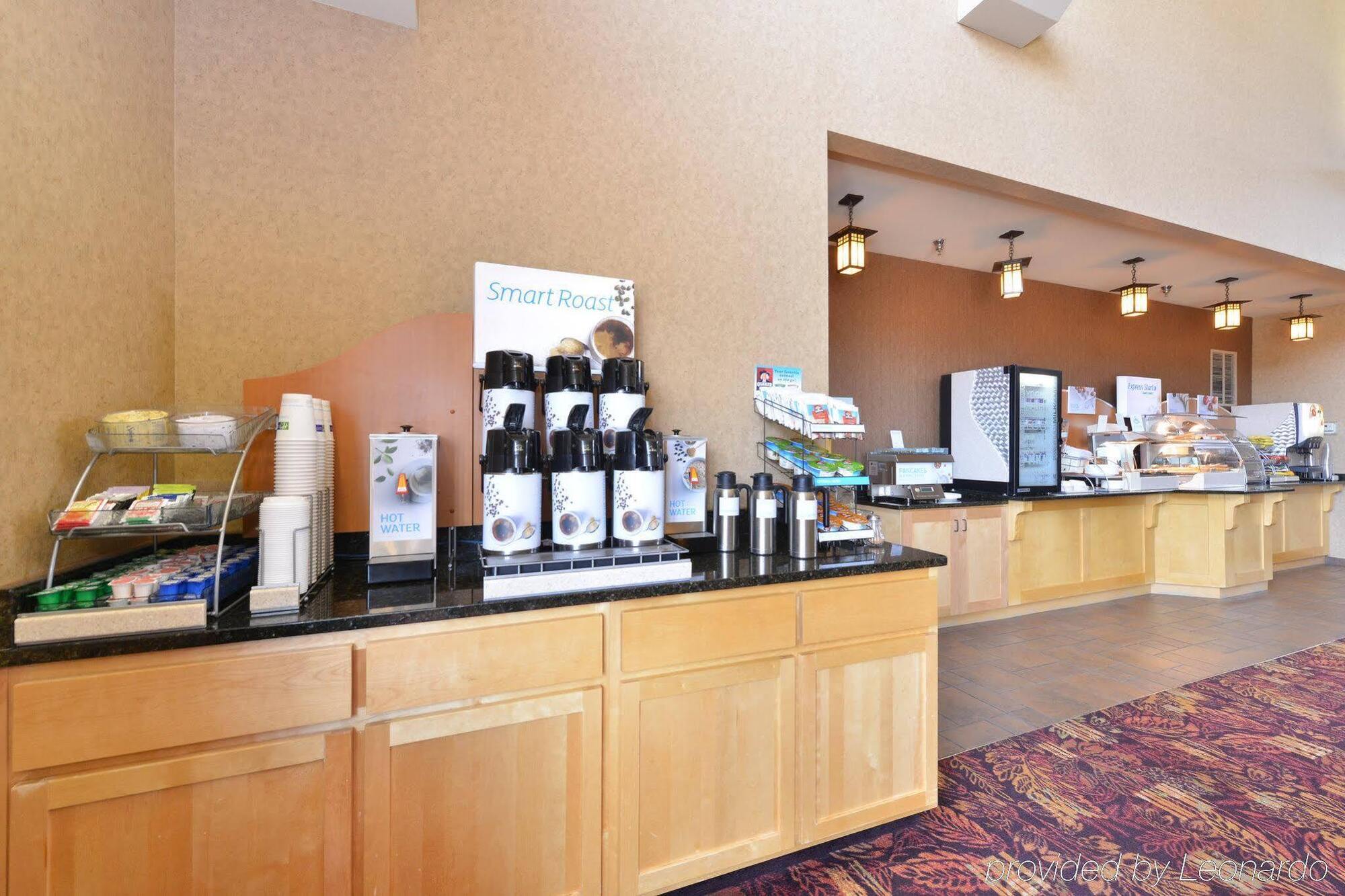Holiday Inn Express Hotel & Suites Gillette By Ihg Buitenkant foto